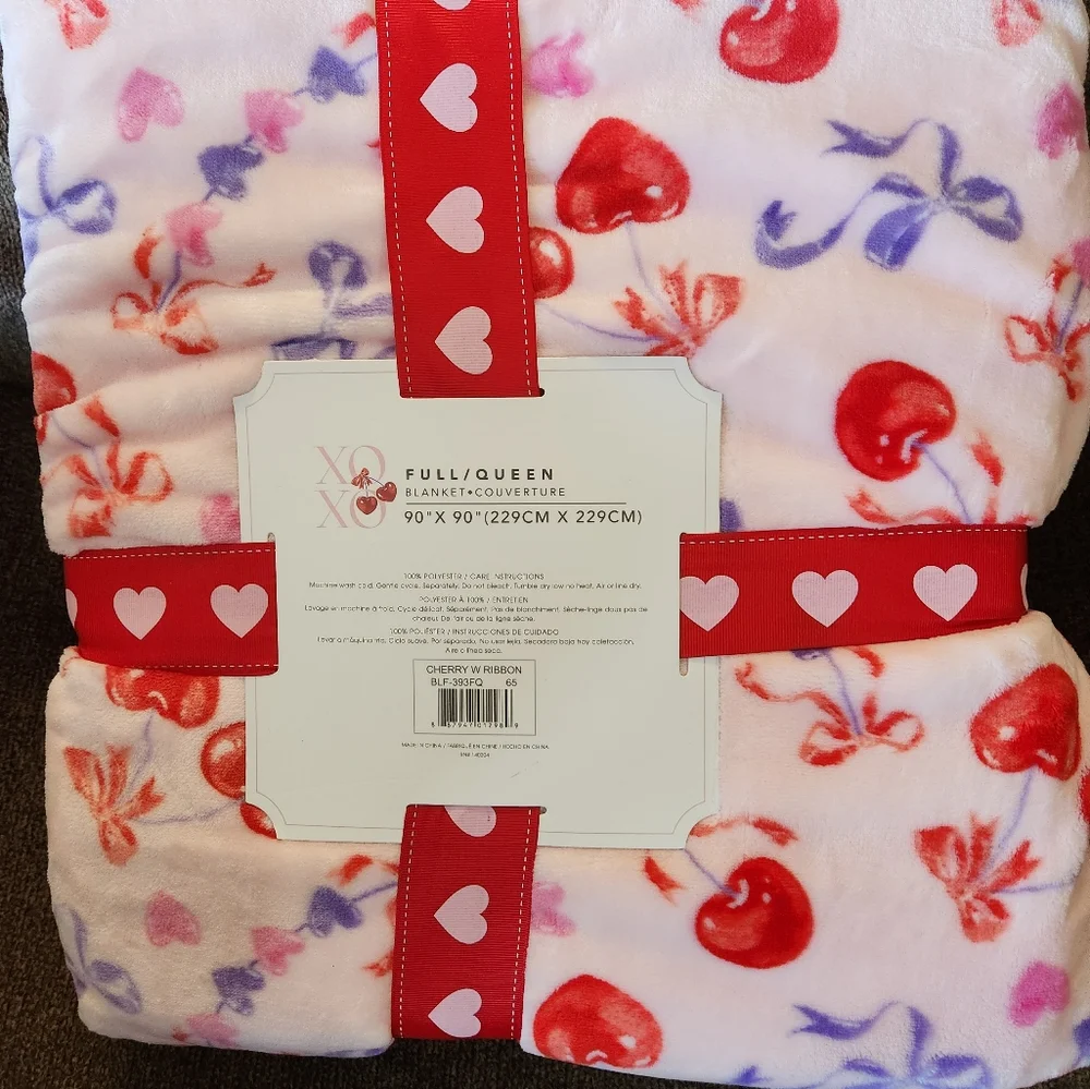 Cherries And Bows Plush Blanket Full Queen 90